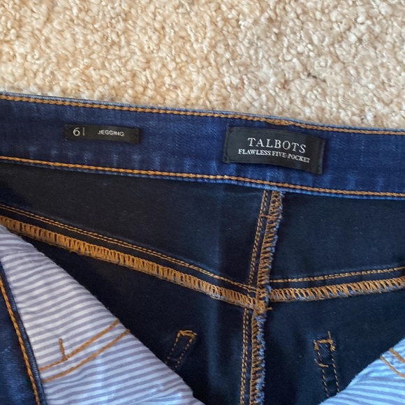 Talbots Flawless Five-Pocket Dark Wash Jeggings - Picture 6 of 10